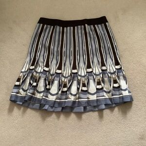 Ellie Tahari silk pleated short skirt